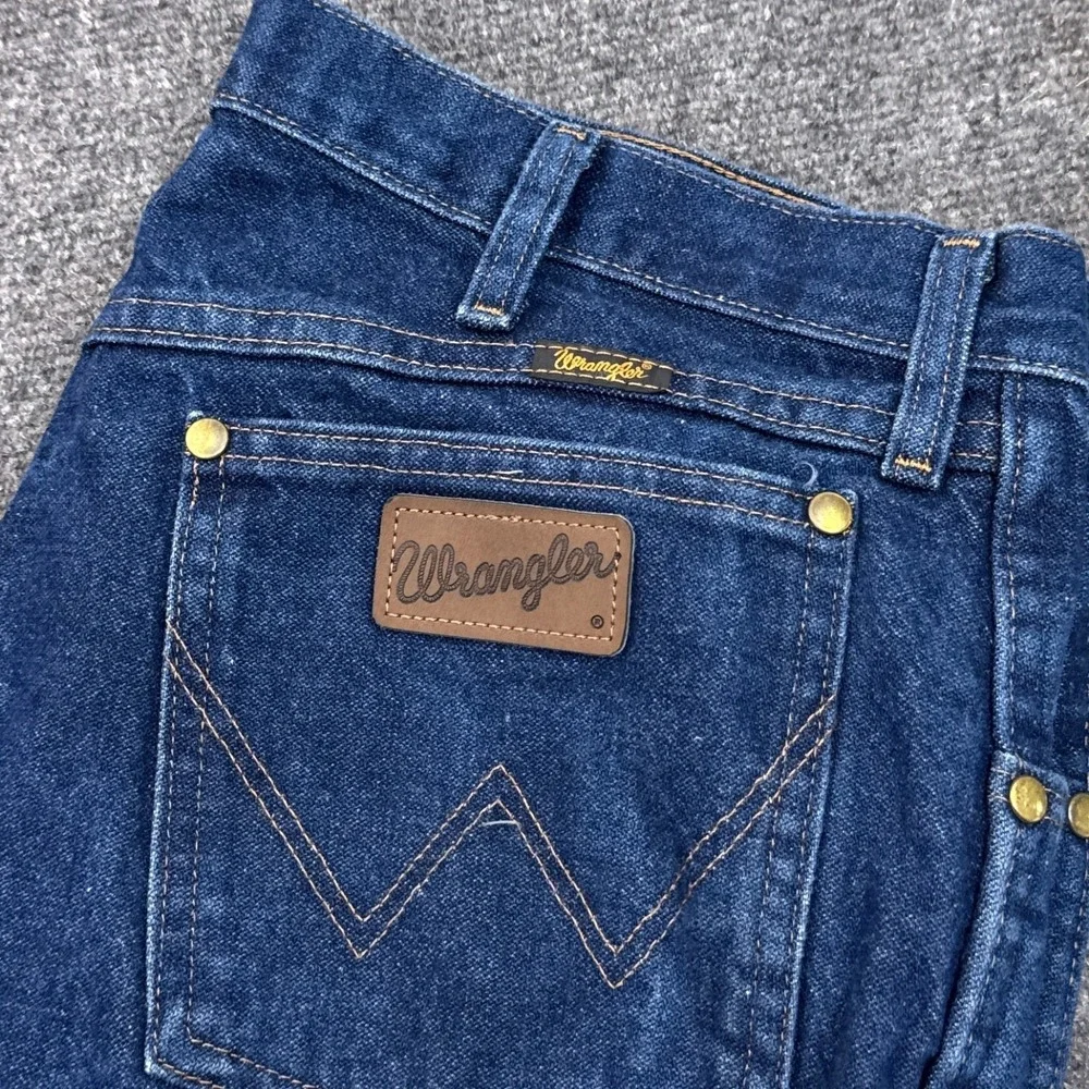Wrangler‎ 47MWZ Cowboy Jeans Mens Size 34x30 Blue Back Patch Vintage Style Denim